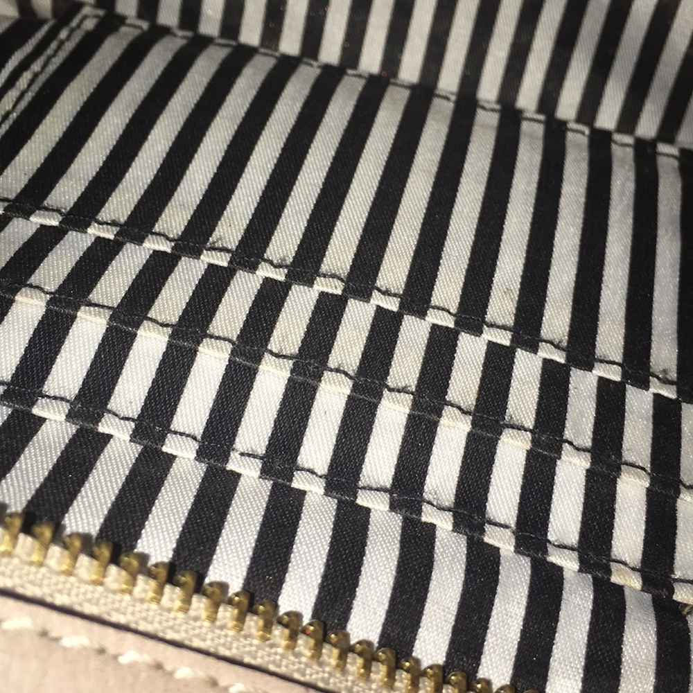 Purse - Picture 4 of 5